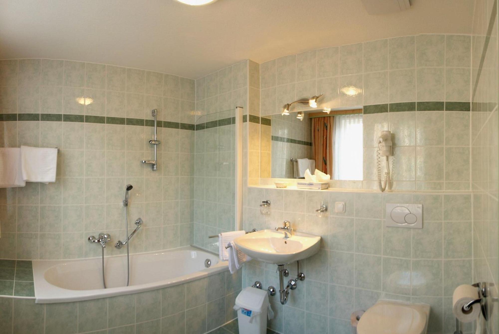 Hotel Zum Kirchenwirt Mariazell Extérieur photo